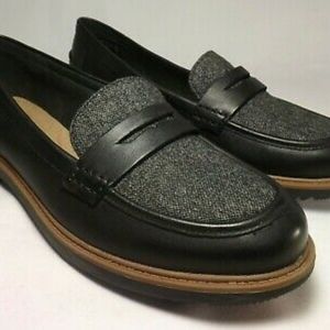 Clarks Women's Raisie Elletta Loafers.